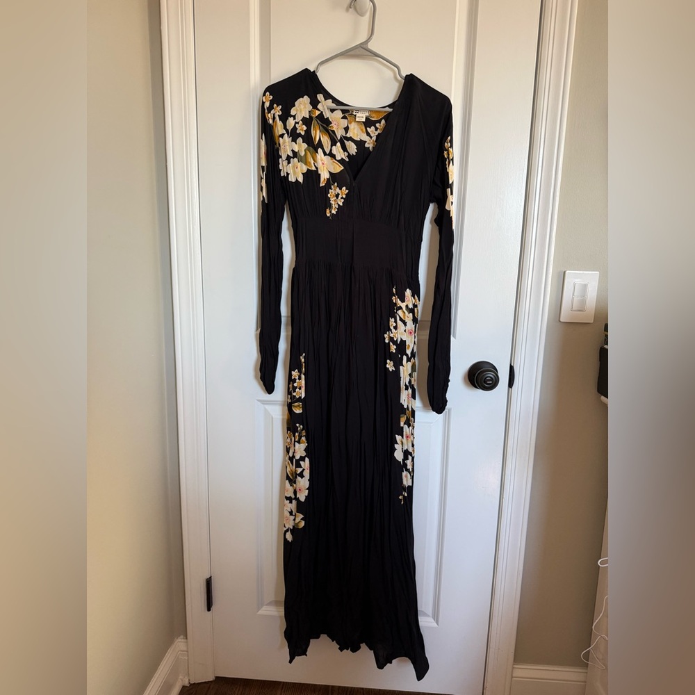 Billabong Black Floral Long Sleeve Dress